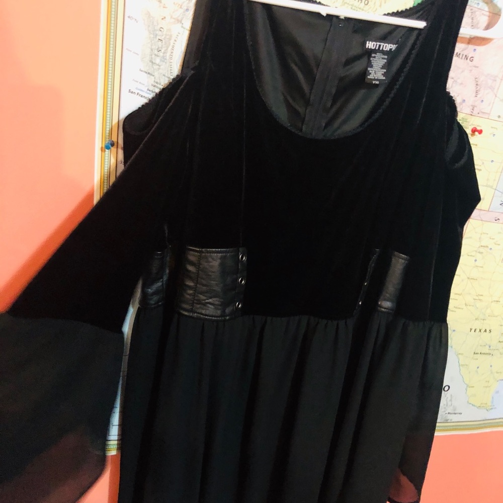 🔥NEVER WORN🔥 XXL HOT TOPIC GOTHIC DRESS